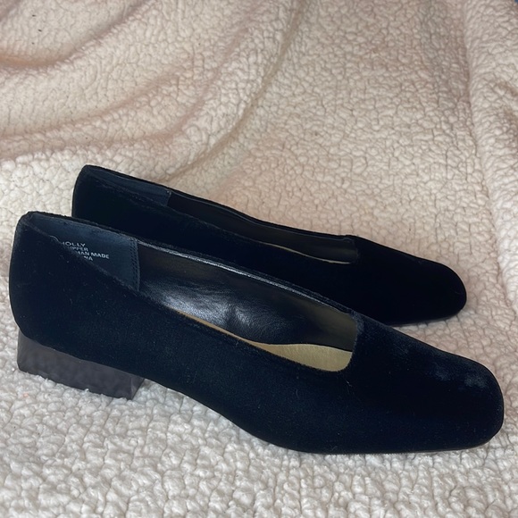 Hillary & Hanson Holly Velvet pump size 8.5 NWOT - Picture 2 of 12